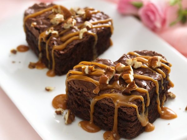 Pecan With Chocolate Drizzle